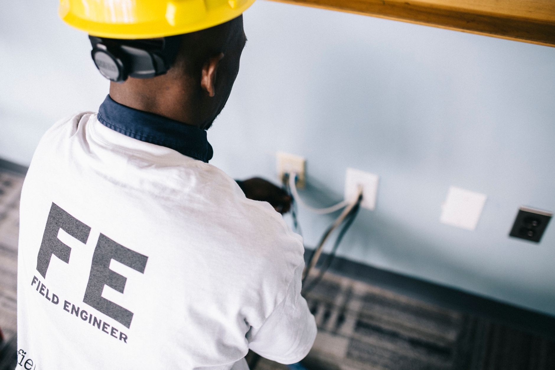 Licensed electrician serving Sammamish WA homeowners