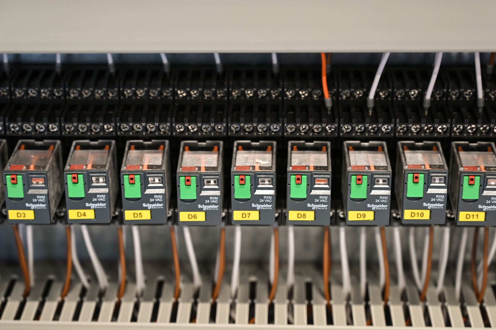 200 amp panel upgrade Newcastle WA